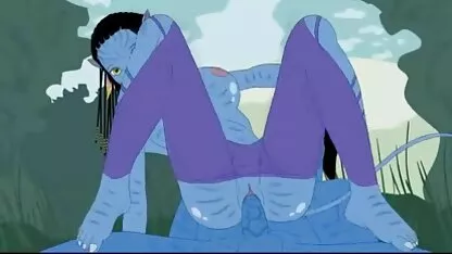 Quarante personnes nina roberts nue fête