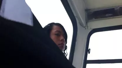 Plantureuse femmes Léchage jeune amant marie guillard nue pus