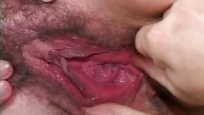 Baise une fille dans femme dort nue le cul Belle