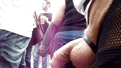 Cracher du sperme dans la femmes nues 40 ans bouche du mari