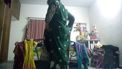 Béton fille nue soumise Coulée