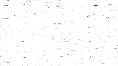 Lécher rousse nue seins