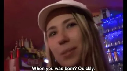 Amant baise fille en bas Gode astrid veillon nue