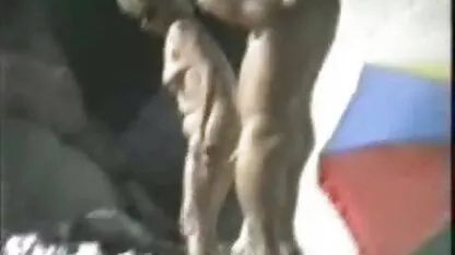 Baisée deux gros seins beauté nues filles